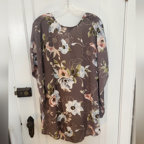 New with tags, floral, sheer, cardigan, from Eclipse - Picture 2 of 3